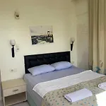 Linda Hotel