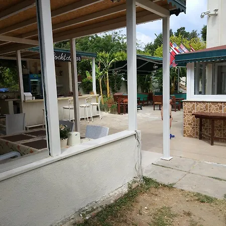 Linda Hotel