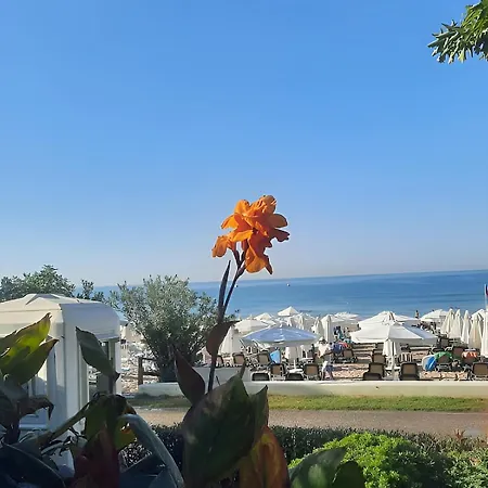 Linda 3* Σιντέ